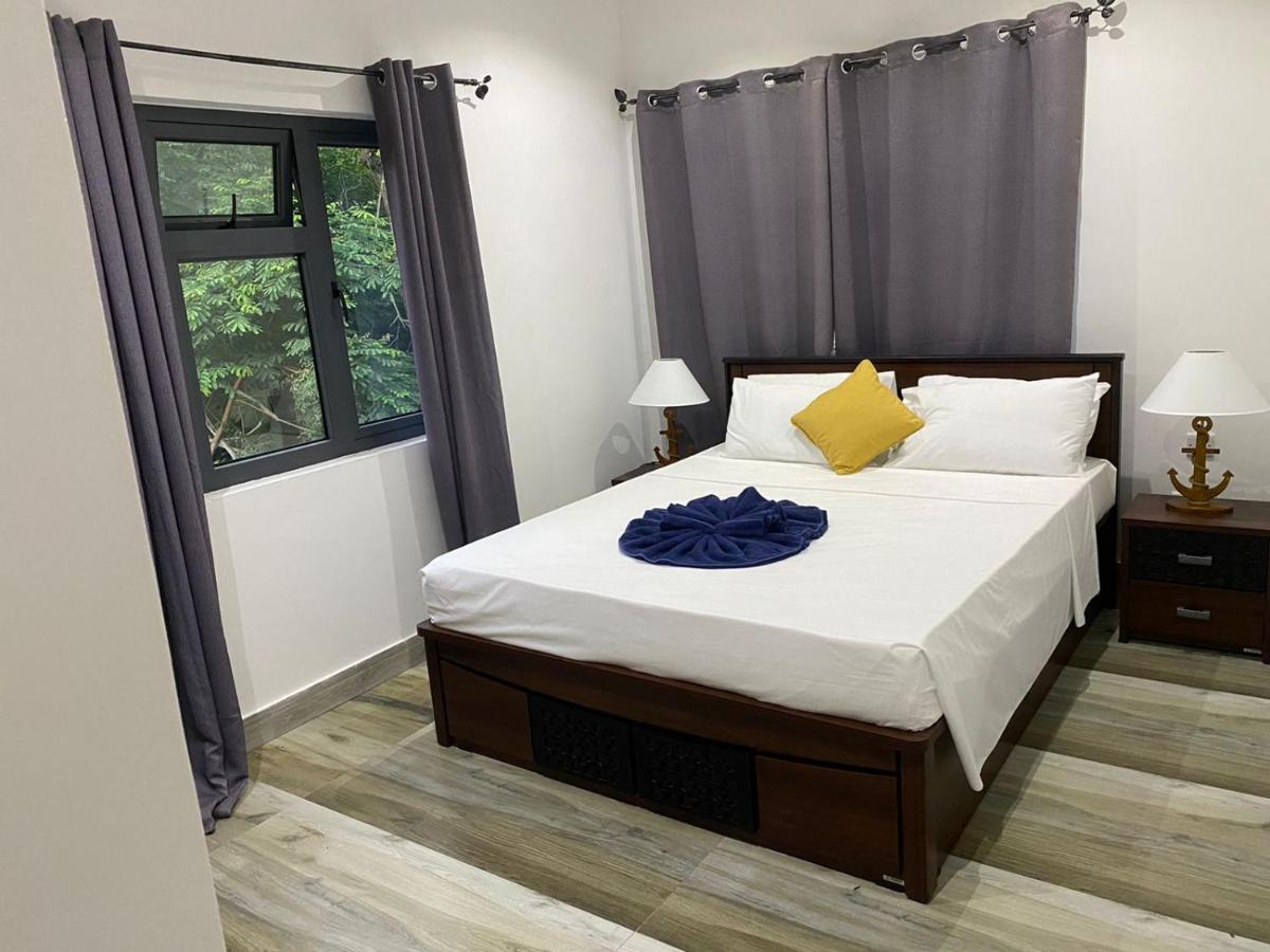 Jasmine Stay Self-Catering Apartments Victoria Dış mekan fotoğraf