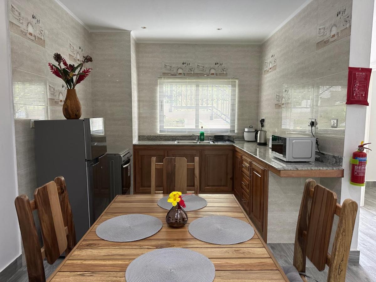 Jasmine Stay Self-Catering Apartments Victoria Dış mekan fotoğraf